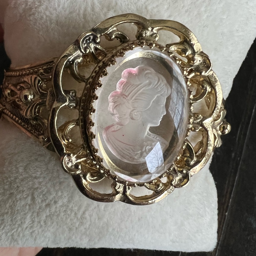 Vintage Whiting & Davis Intaglio Cameo Bracelet - Picture 4 of 6